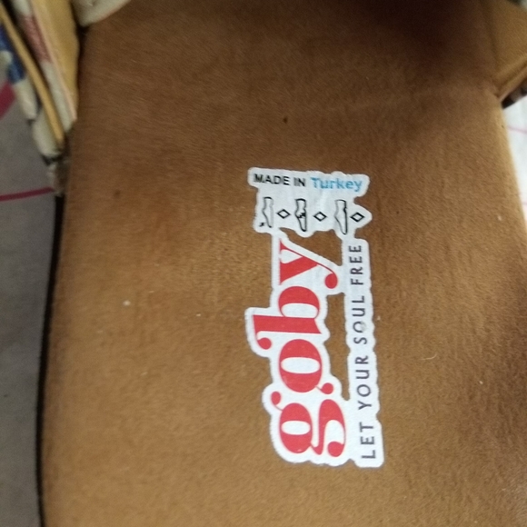 🆕Goby SandalsNEW🍀Size 11🍀New in box📦 fits to size,lovey neutral color print - Picture 16 of 16